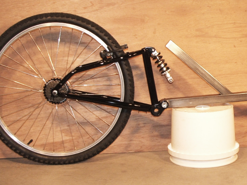 StreetFox Tadpole Trike - rear suspension spring